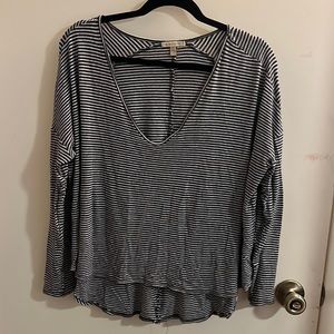 Bordeaux V-neck Striped Long Sleeve Shirt